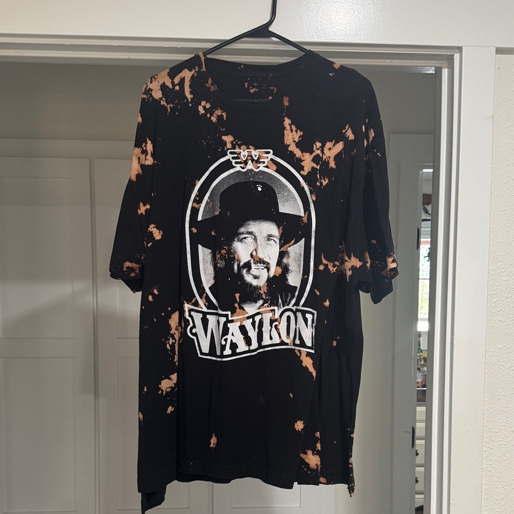 Waylon Graphic Men's Black and Orange T-Shirt